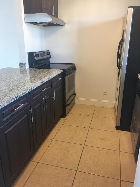 6283 La Costa Drive L