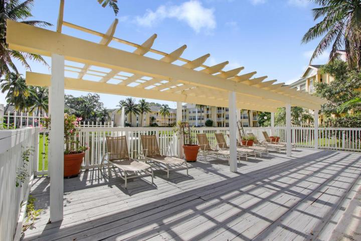 6283 La Costa Drive L