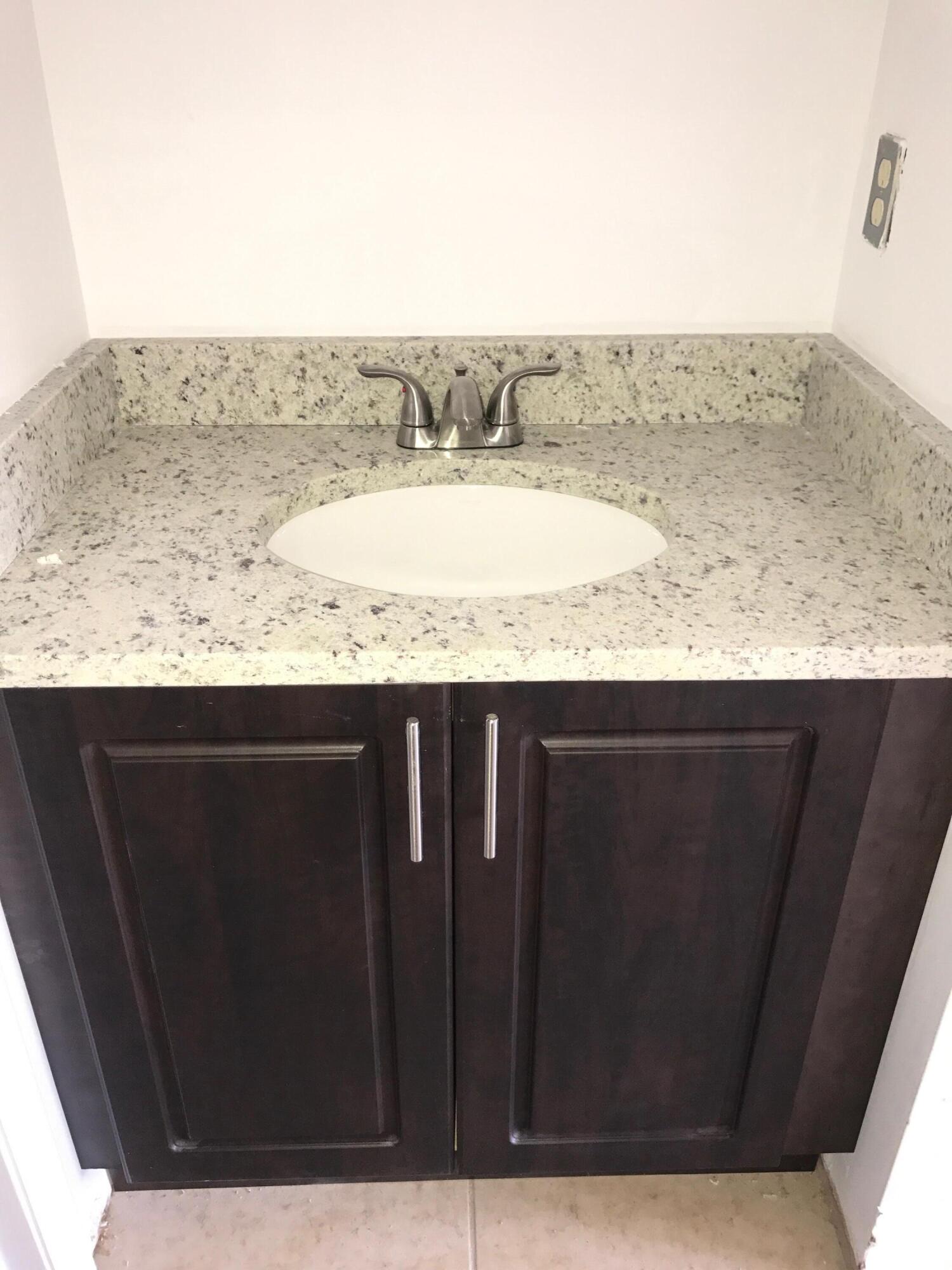 6283 La Costa Drive L