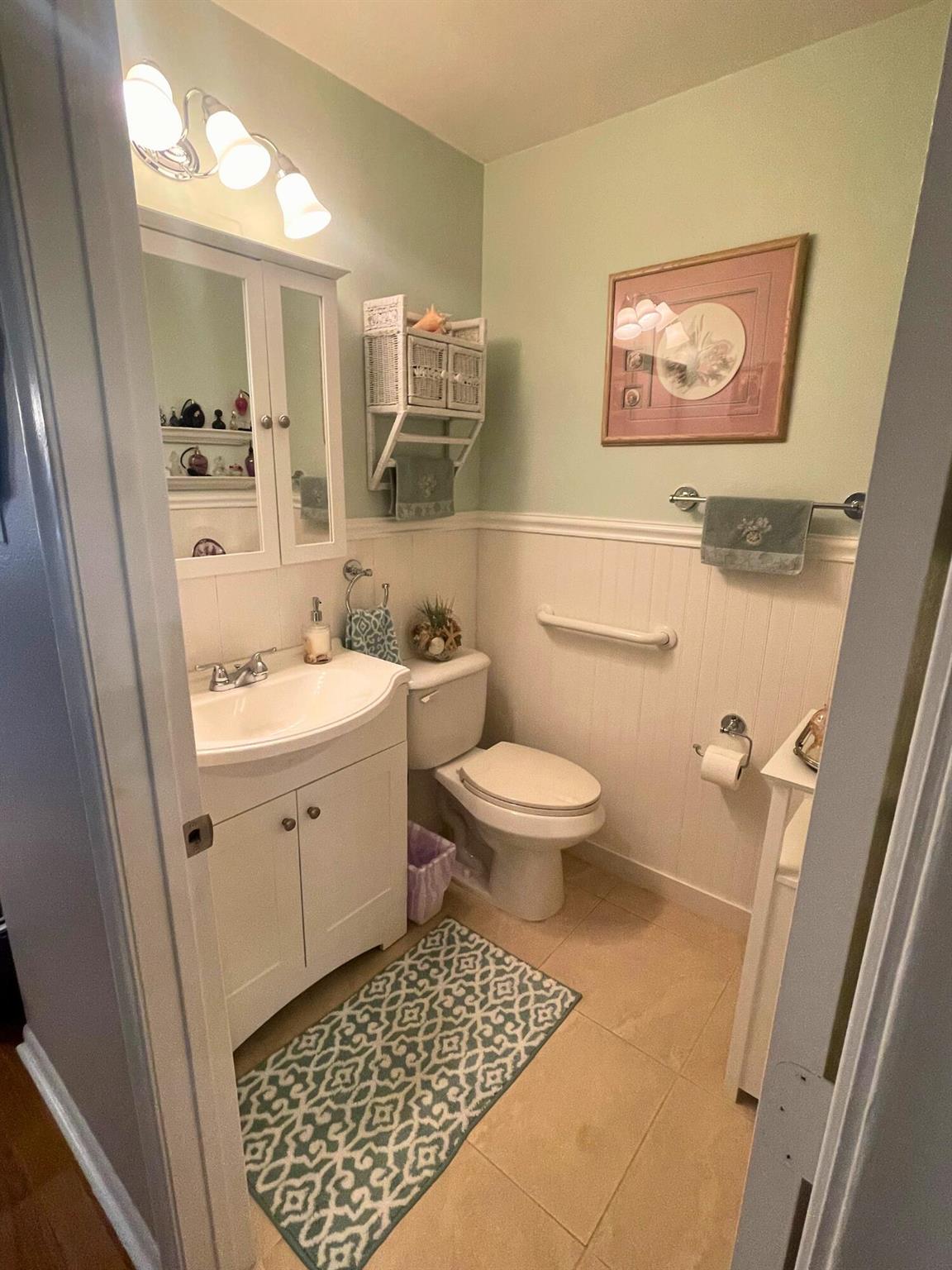 221 Pine Point Drive C