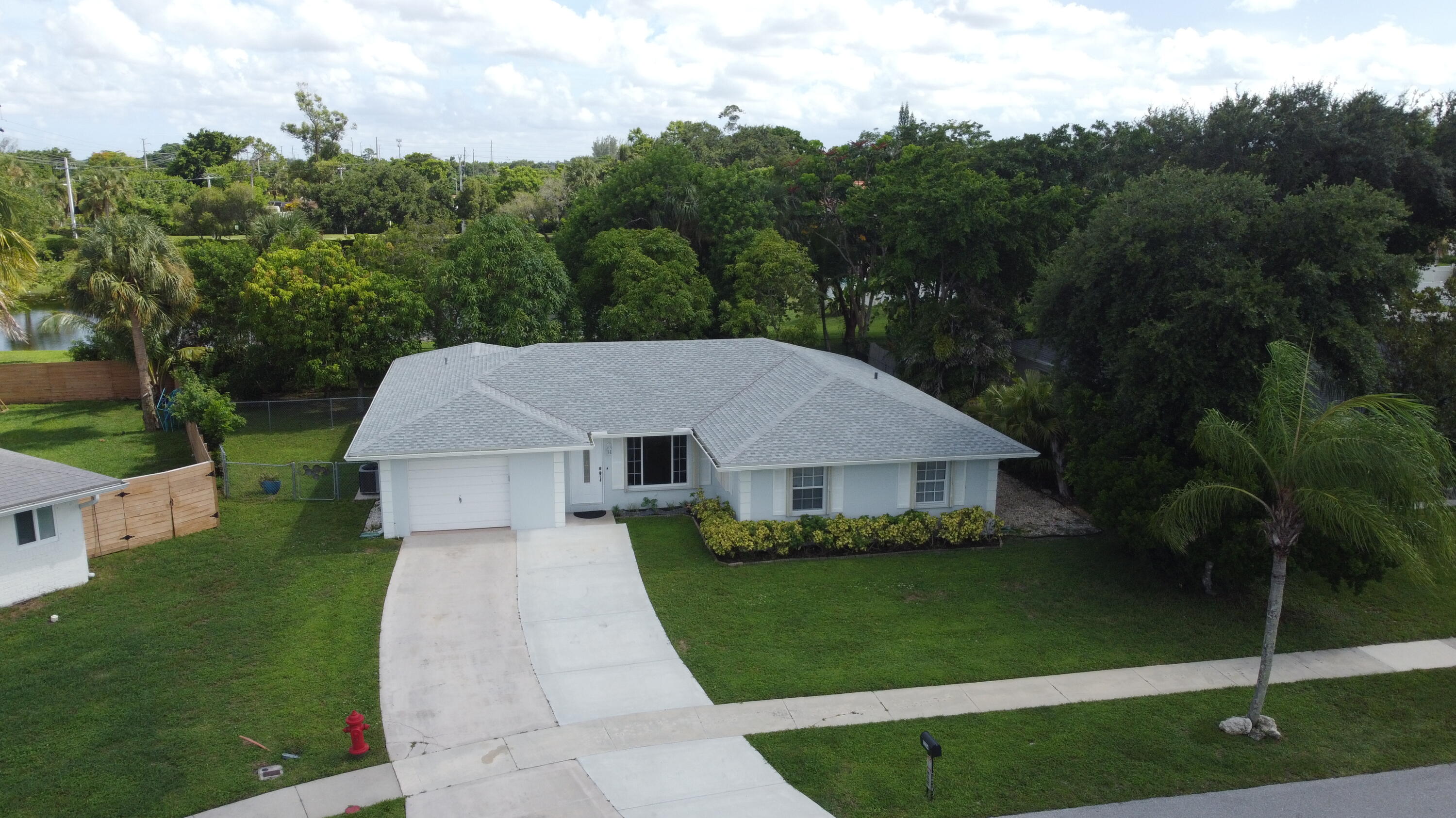 22584 Lanyard Street