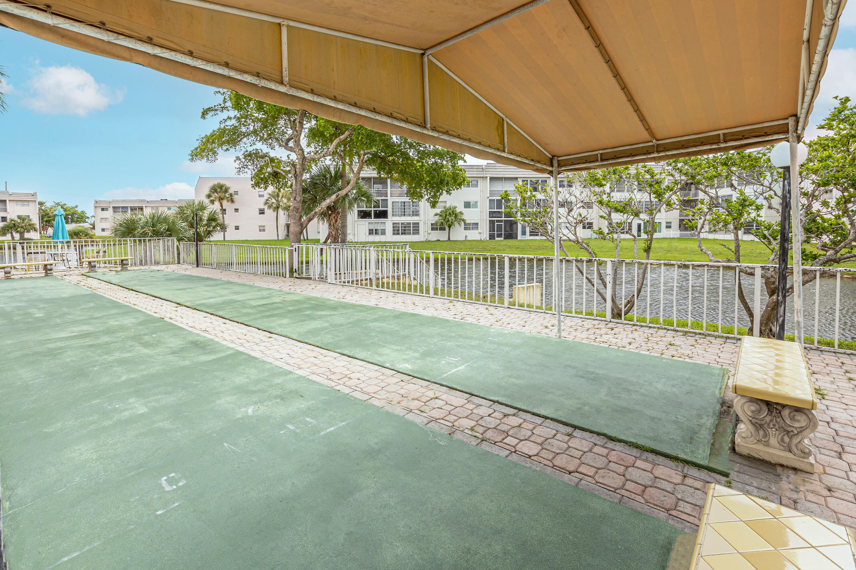 8200 Sunrise Lakes Boulevard 108, Sunrise Unit: 108