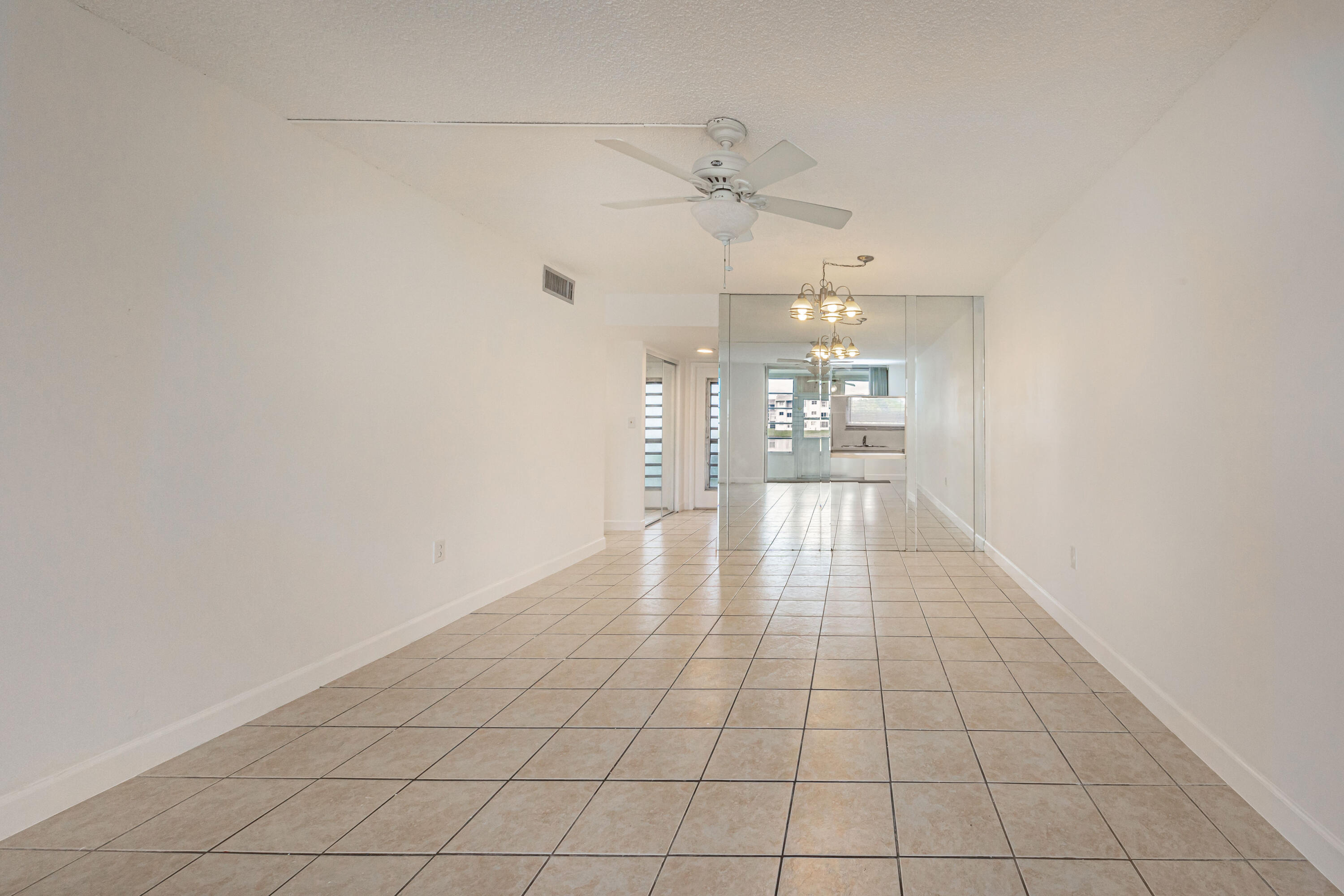 8200 Sunrise Lakes Boulevard 108, Sunrise Unit: 108