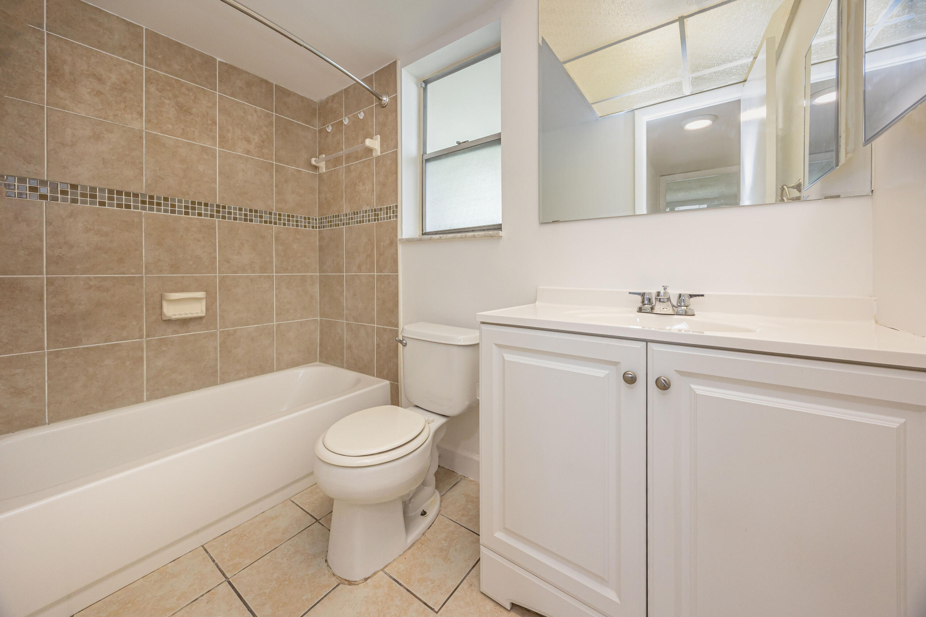 8200 Sunrise Lakes Boulevard 108, Sunrise Unit: 108