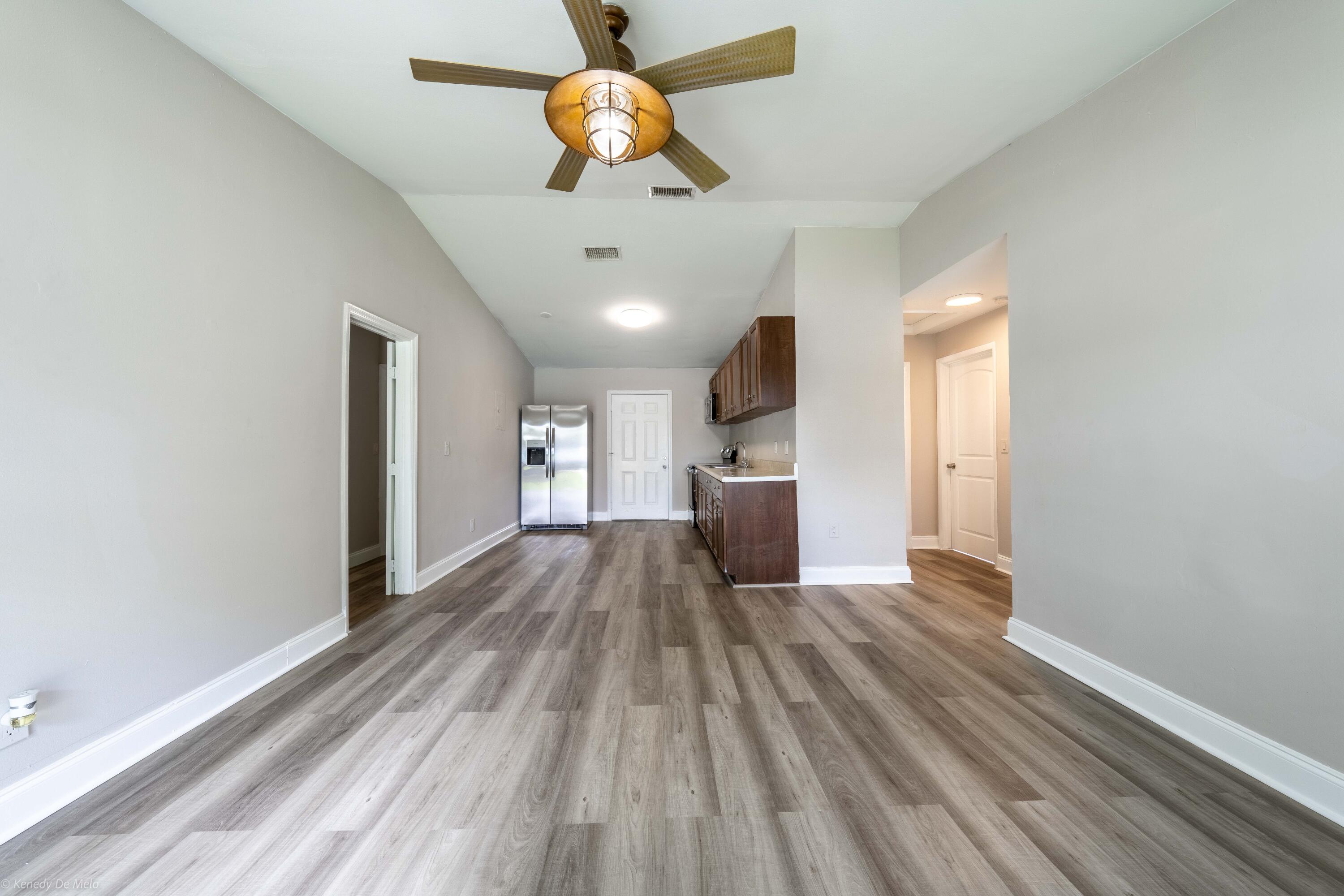 1945 Liberty Street Front, Hollywood Unit: Front