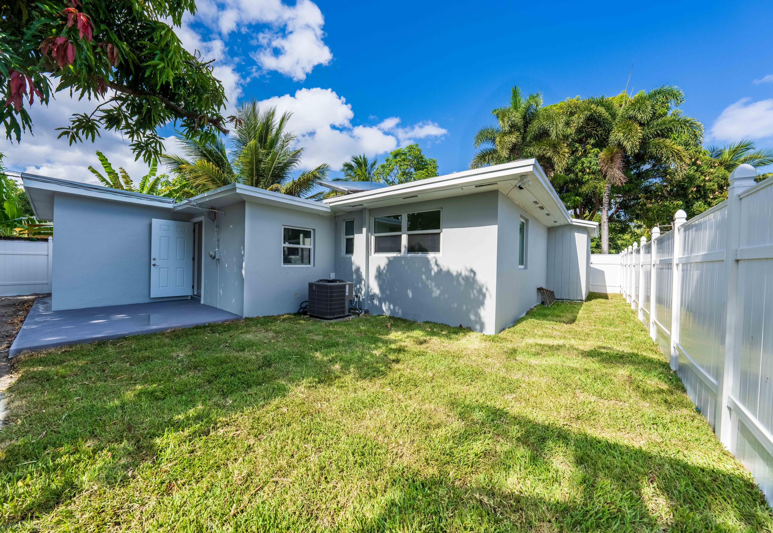 1405 NW 7th Terrace, Fort Lauderdale