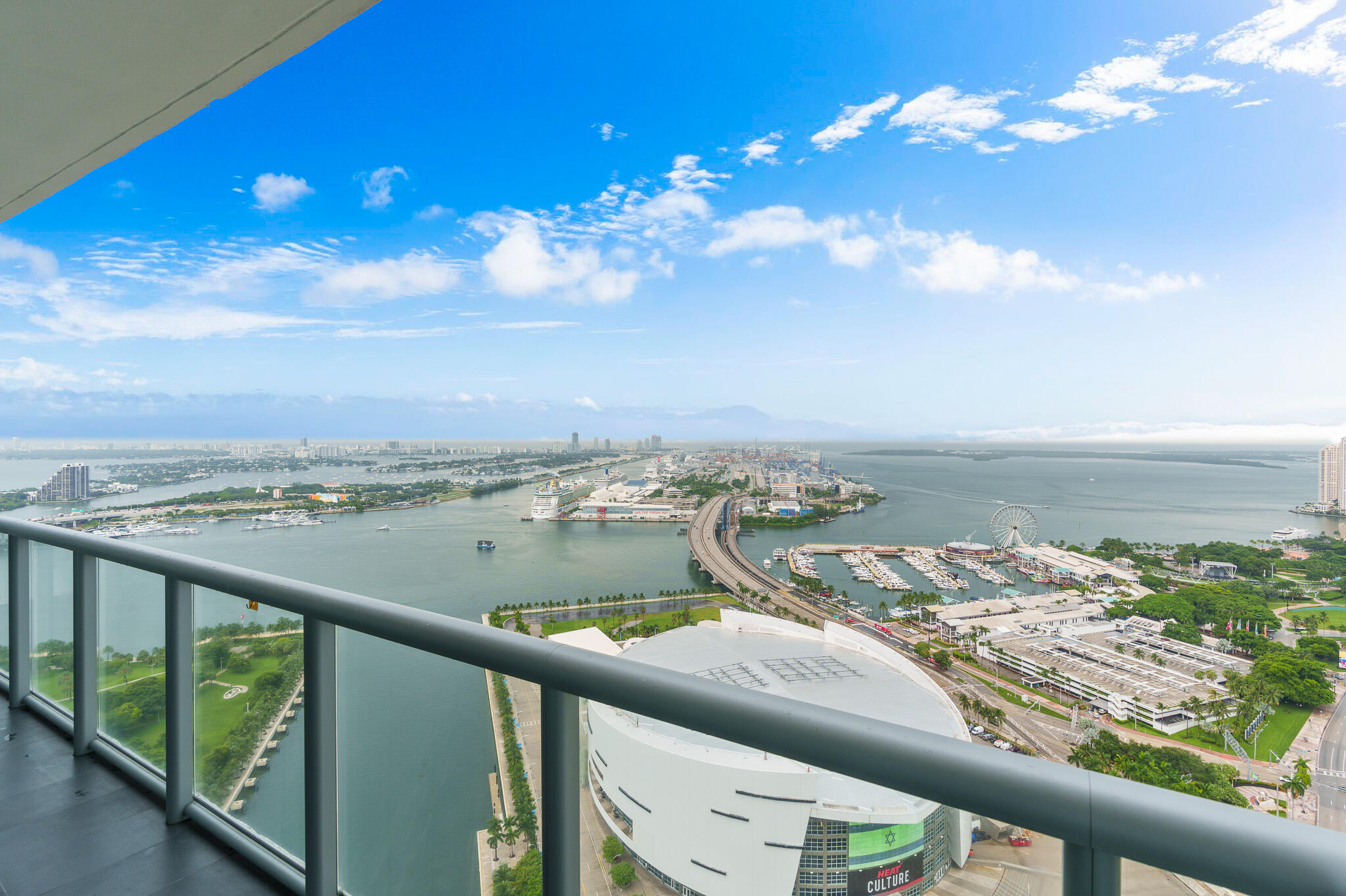 888 Biscayne Boulevard 4406