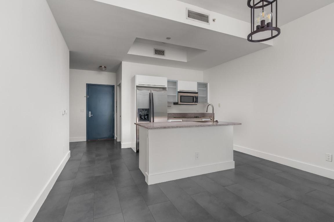 888 Biscayne Boulevard 4406