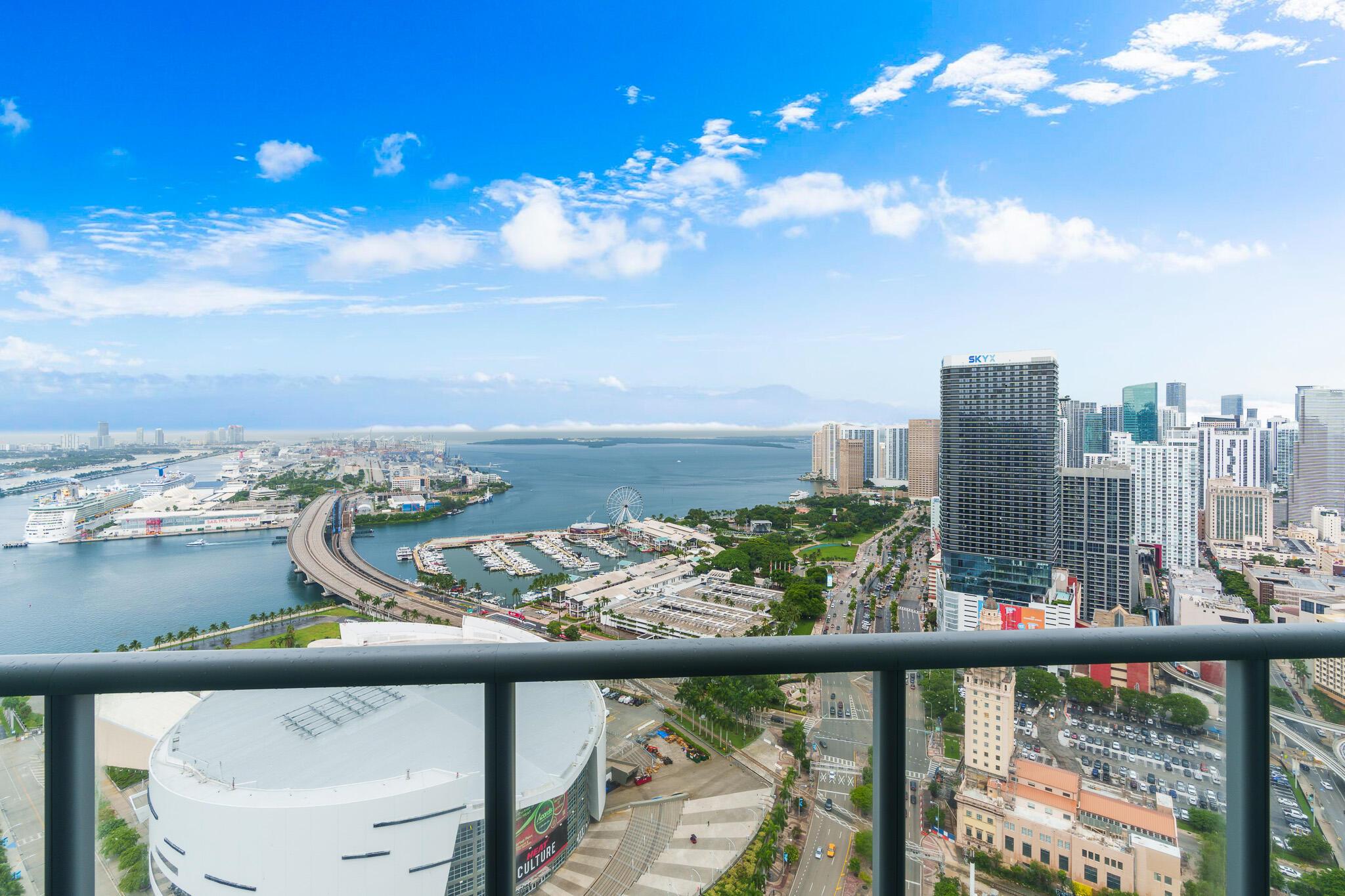 888 Biscayne Boulevard 4406