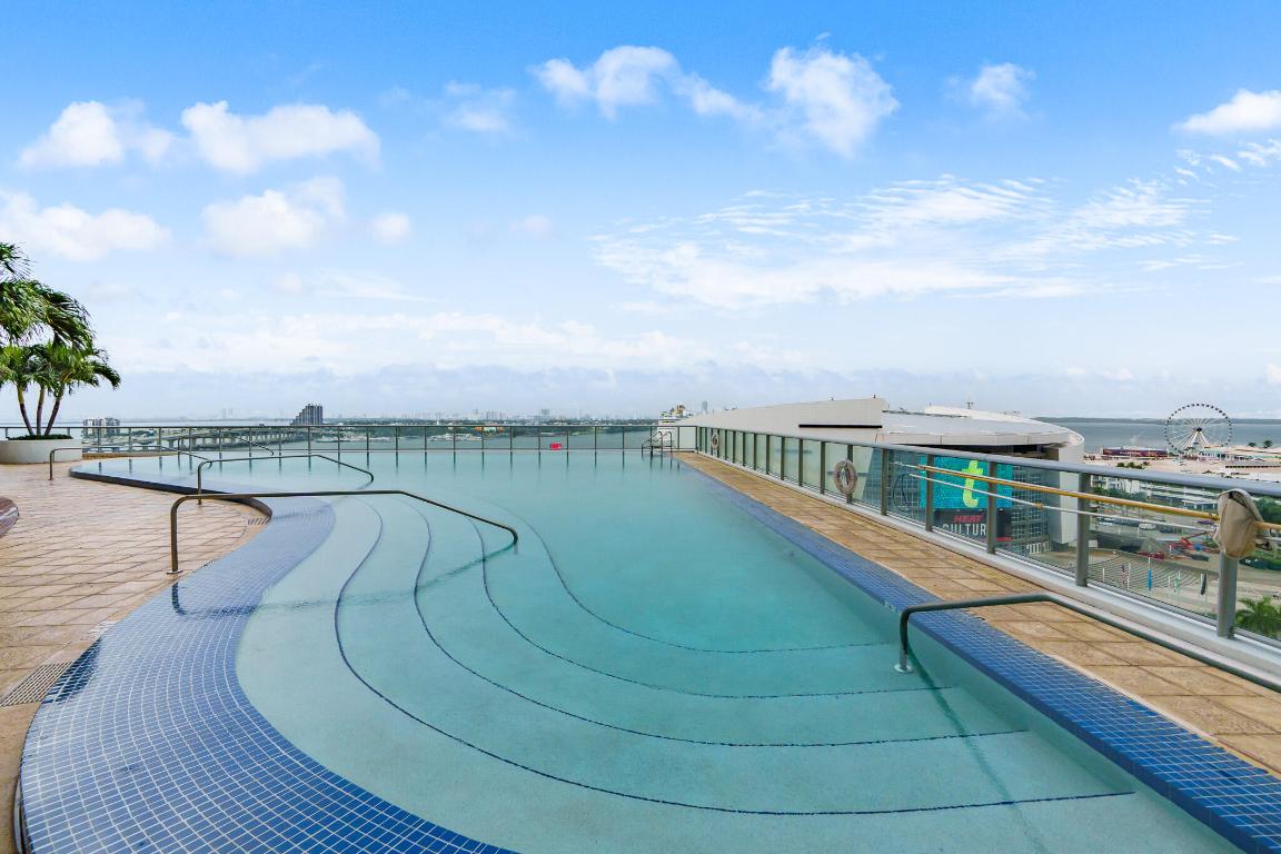 888 Biscayne Boulevard 4406