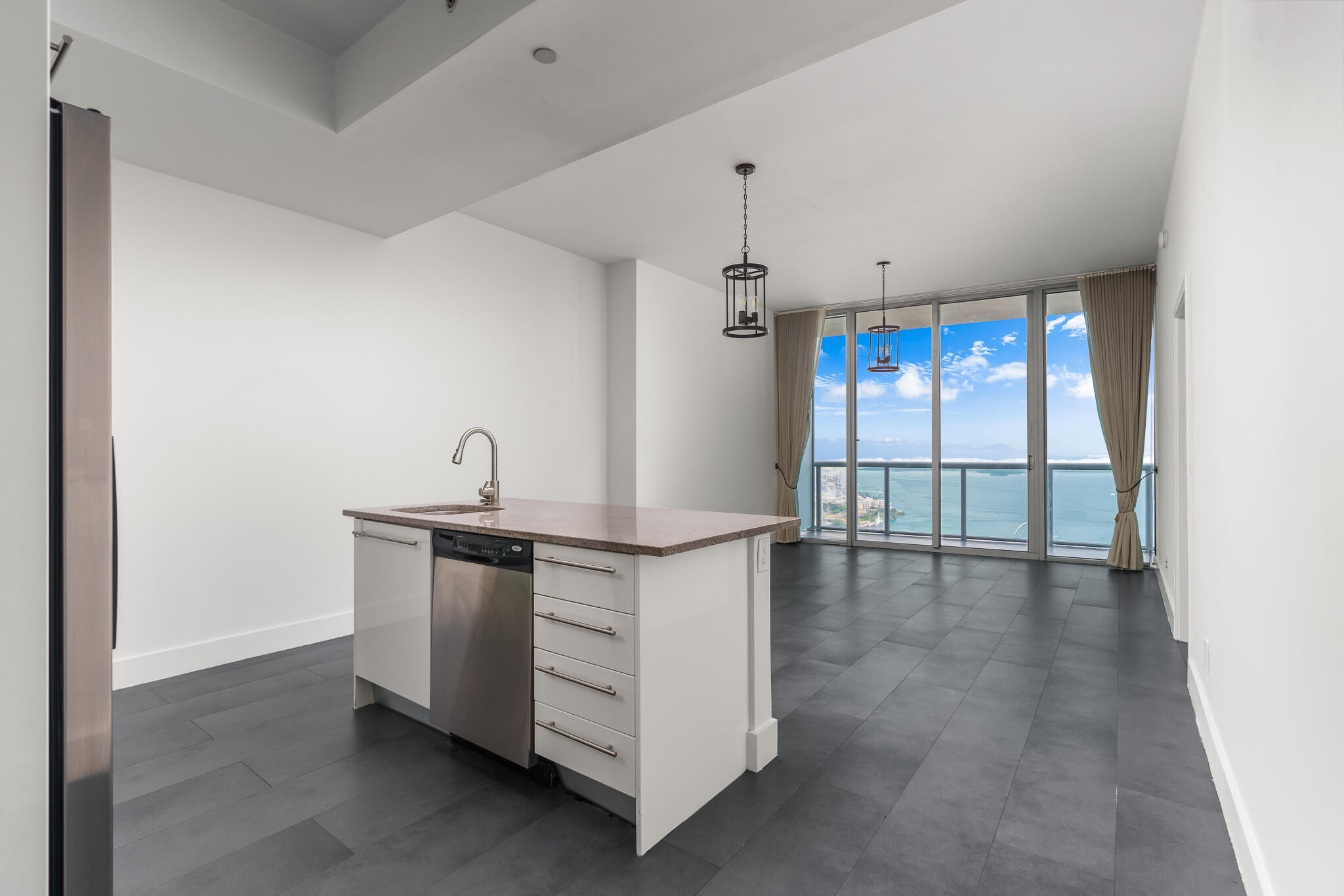 888 Biscayne Boulevard 4406