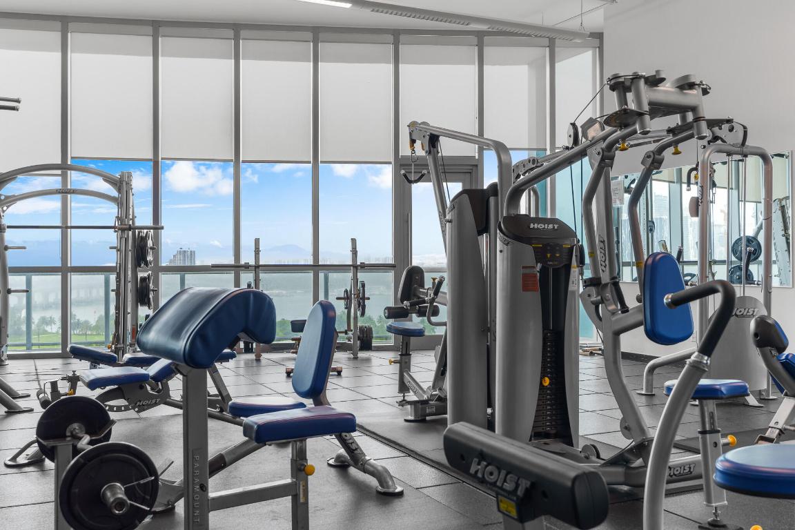 888 Biscayne Boulevard 4406