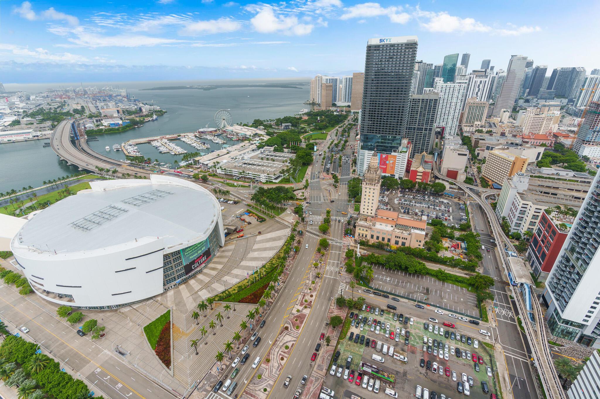 888 Biscayne Boulevard 4406