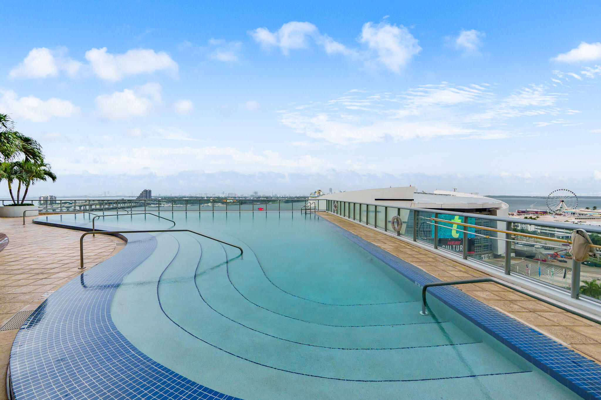 888 Biscayne Boulevard 4406