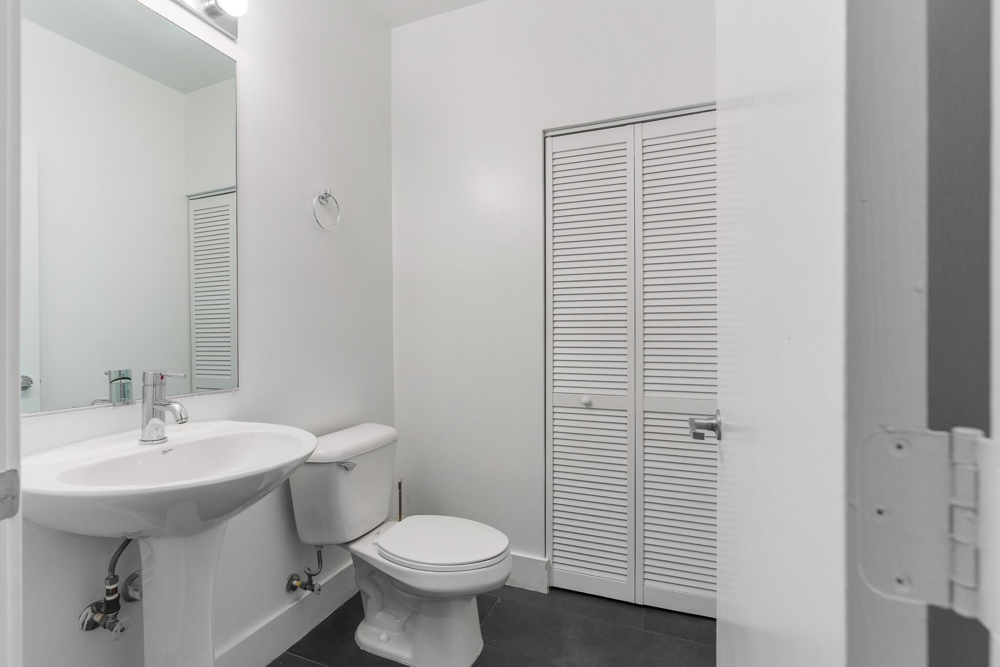 888 Biscayne Boulevard 4406