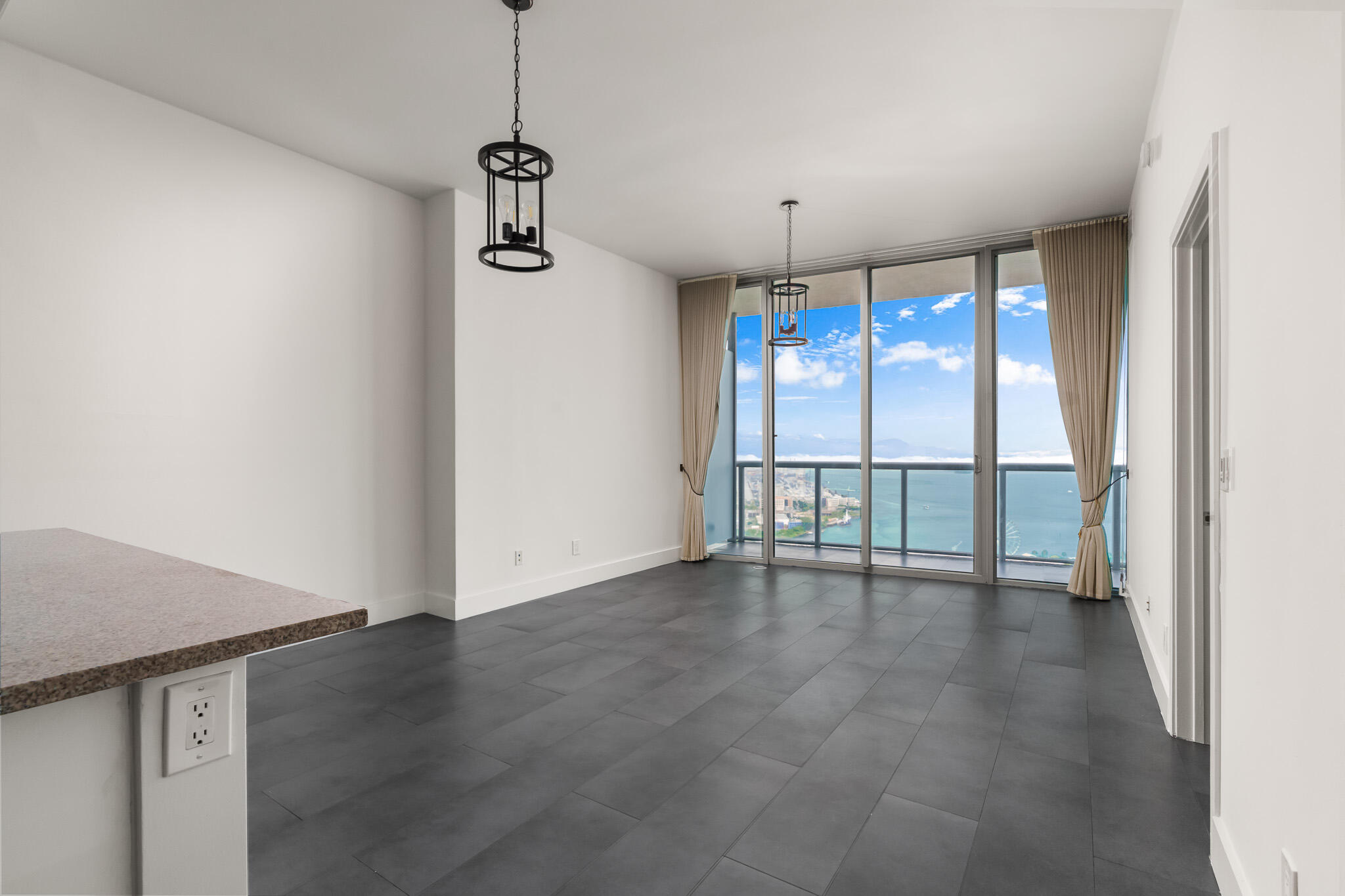 888 Biscayne Boulevard 4406