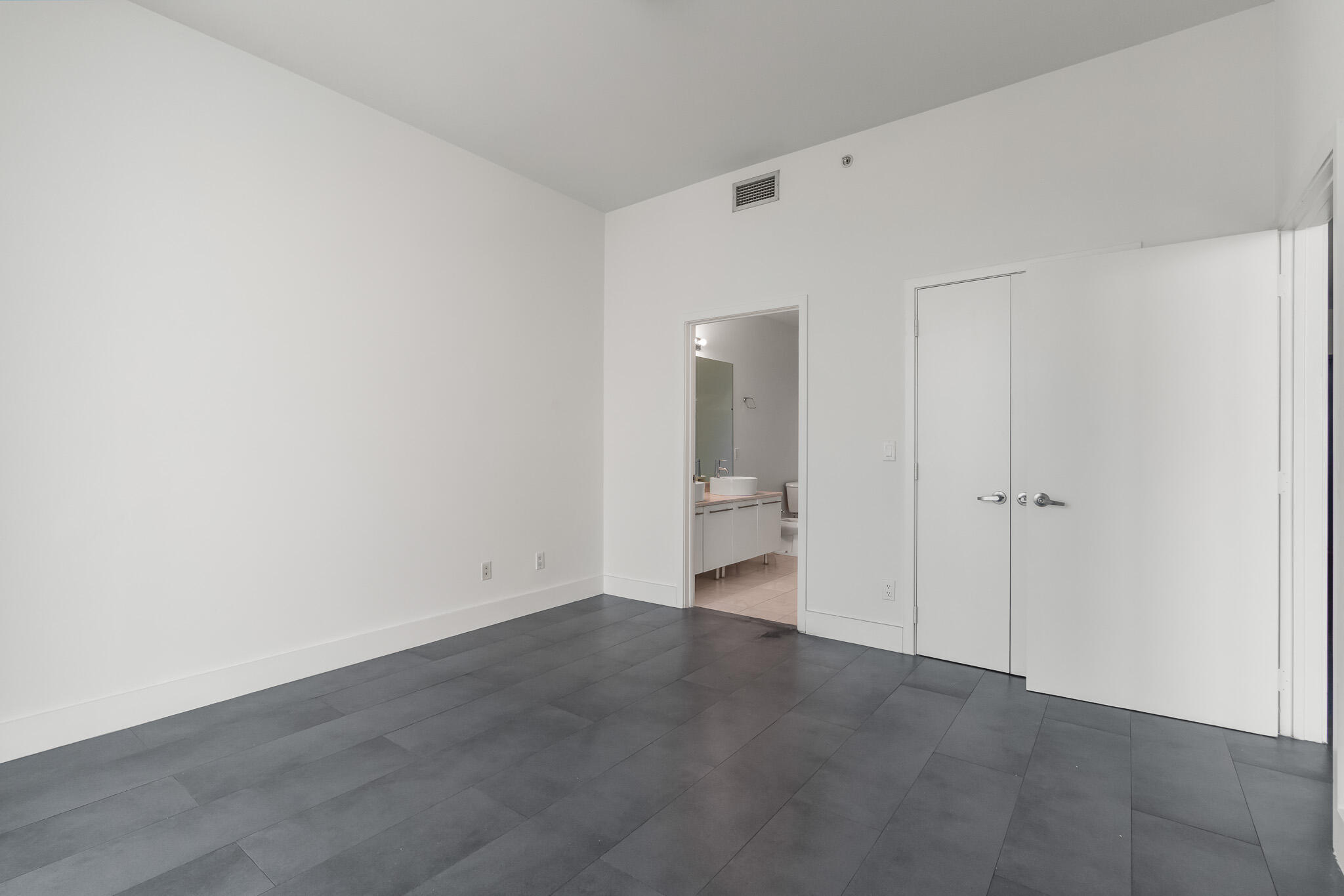 888 Biscayne Boulevard 4406