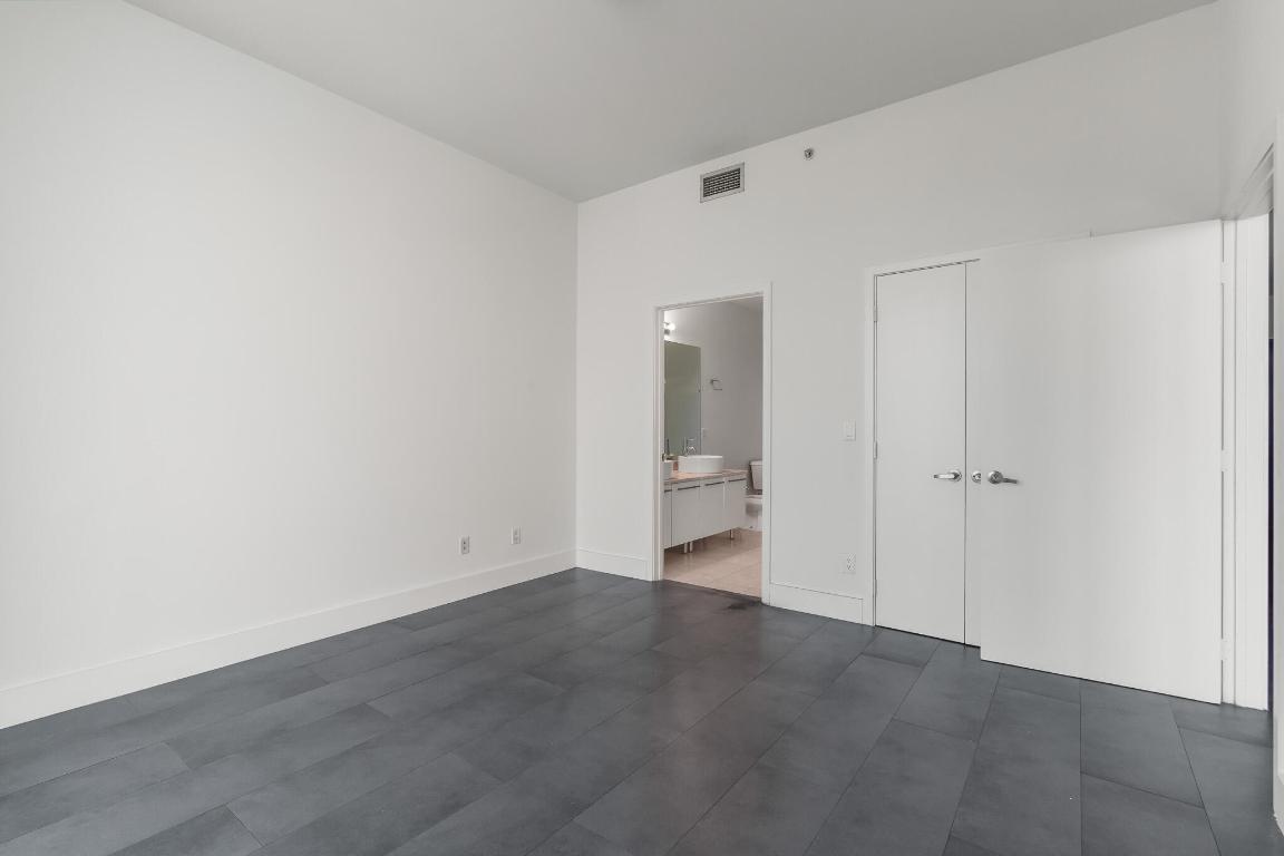 888 Biscayne Boulevard 4406