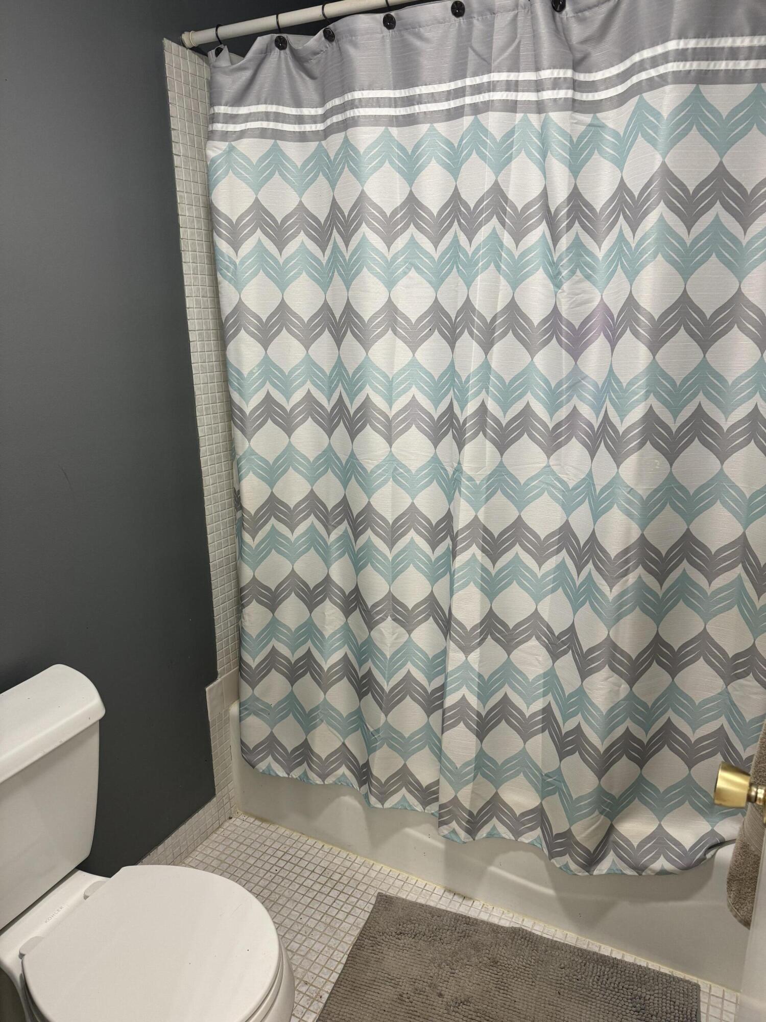 1521 NW 18th Avenue 202