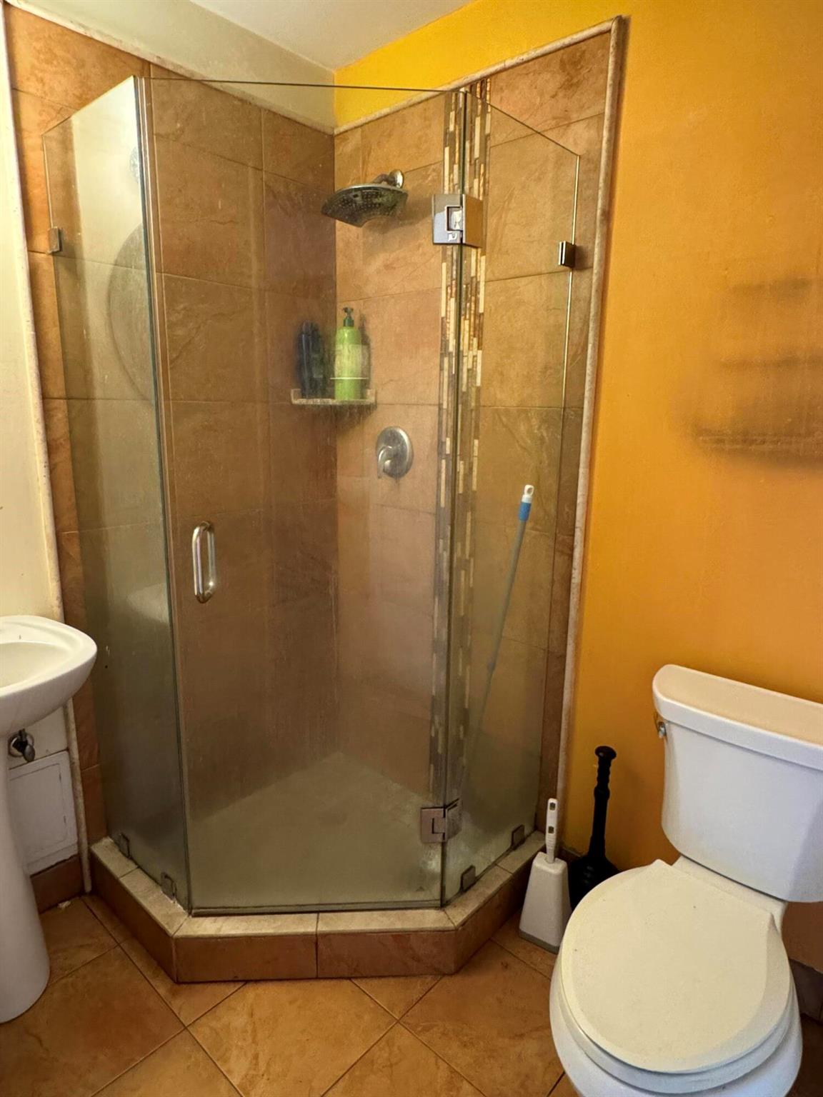 1521 NW 18th Avenue 202