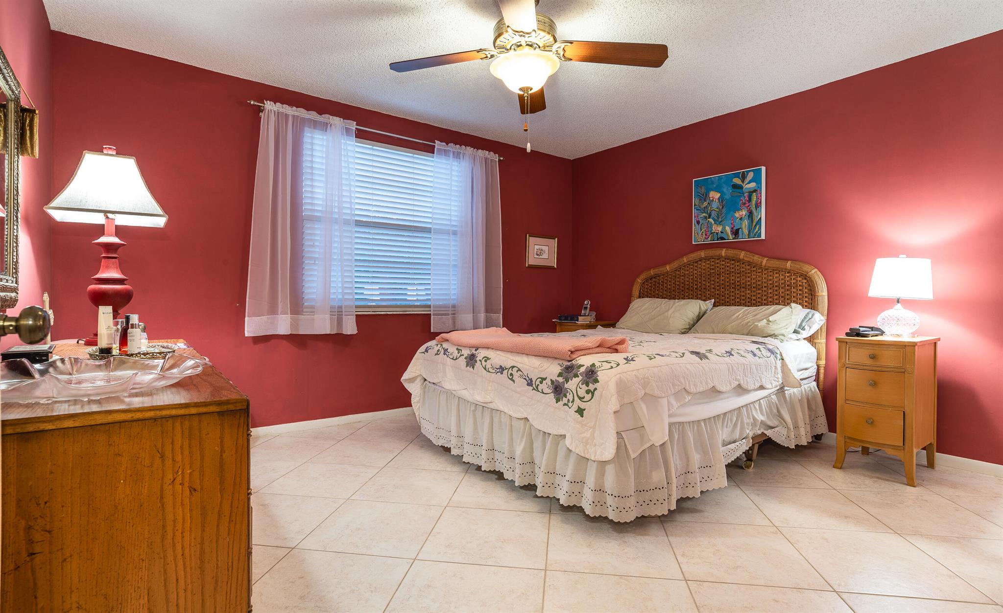 6049 Balboa Circle 301