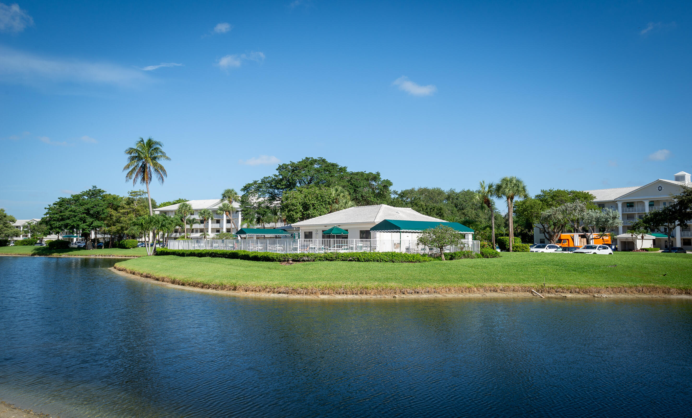 6049 Balboa Circle 301