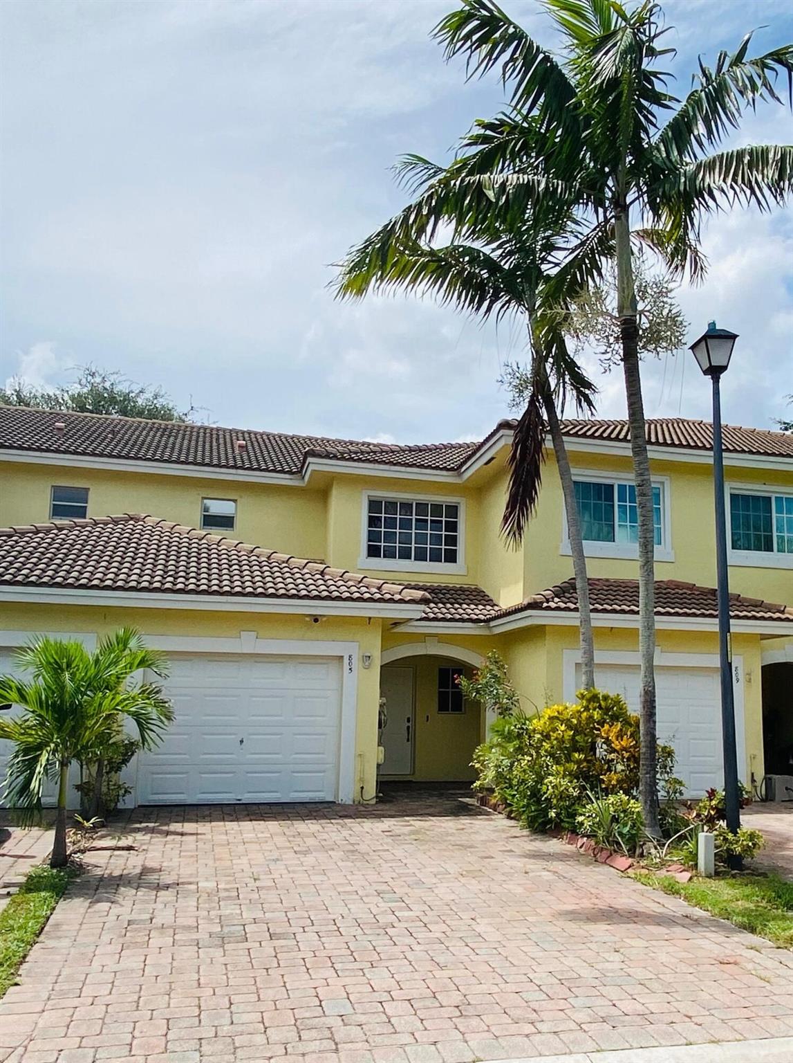 805 Imperial Lake Road