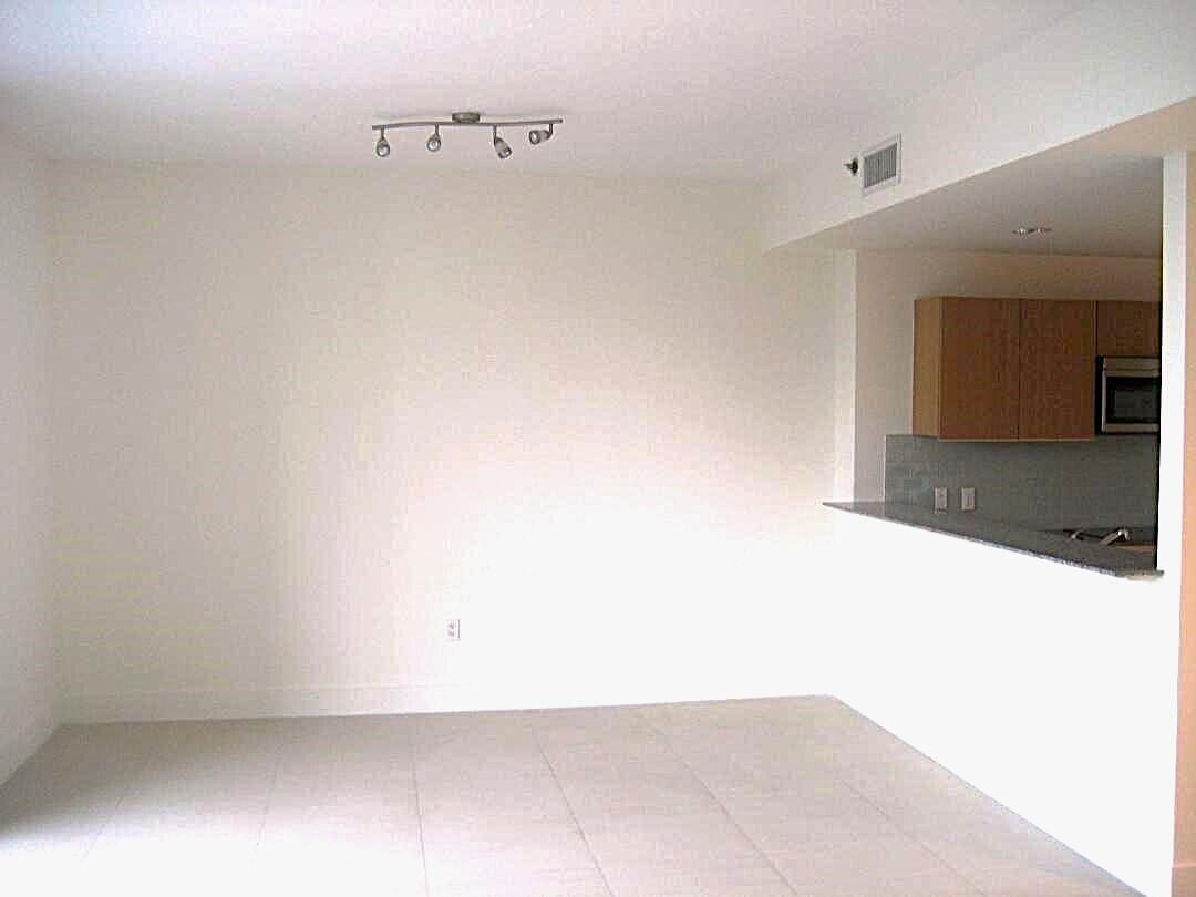 1050 Brickell Avenue 3012