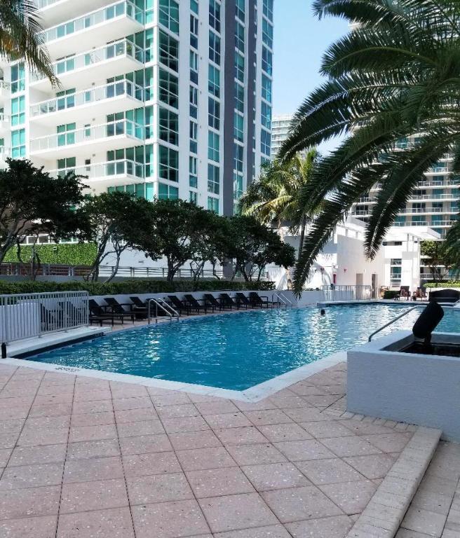 1050 Brickell Avenue 3012
