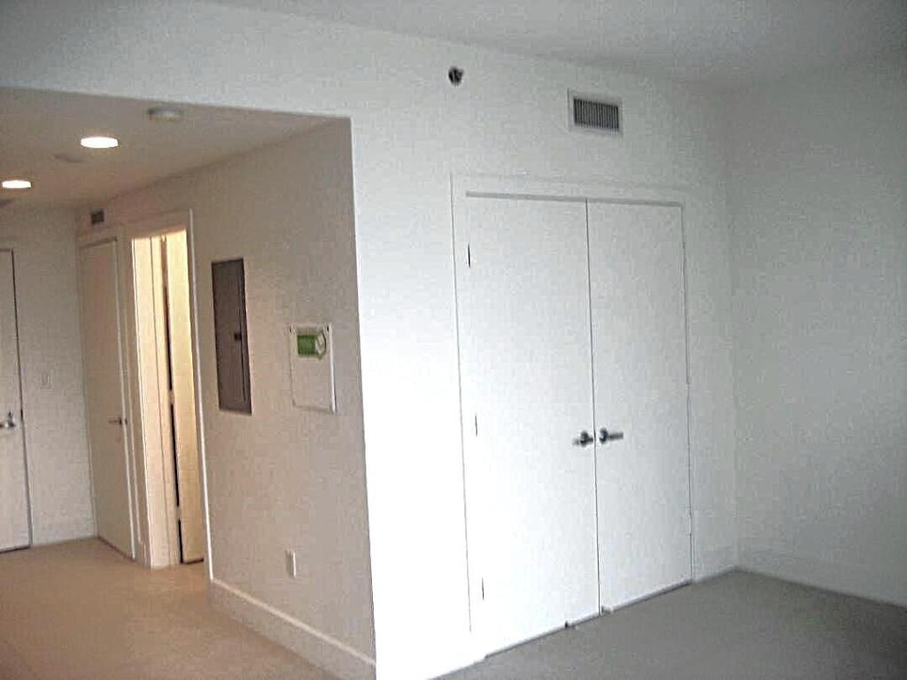 1050 Brickell Avenue 3012