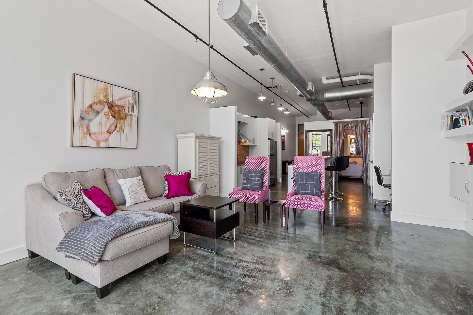 180 NE 4th Avenue 308
