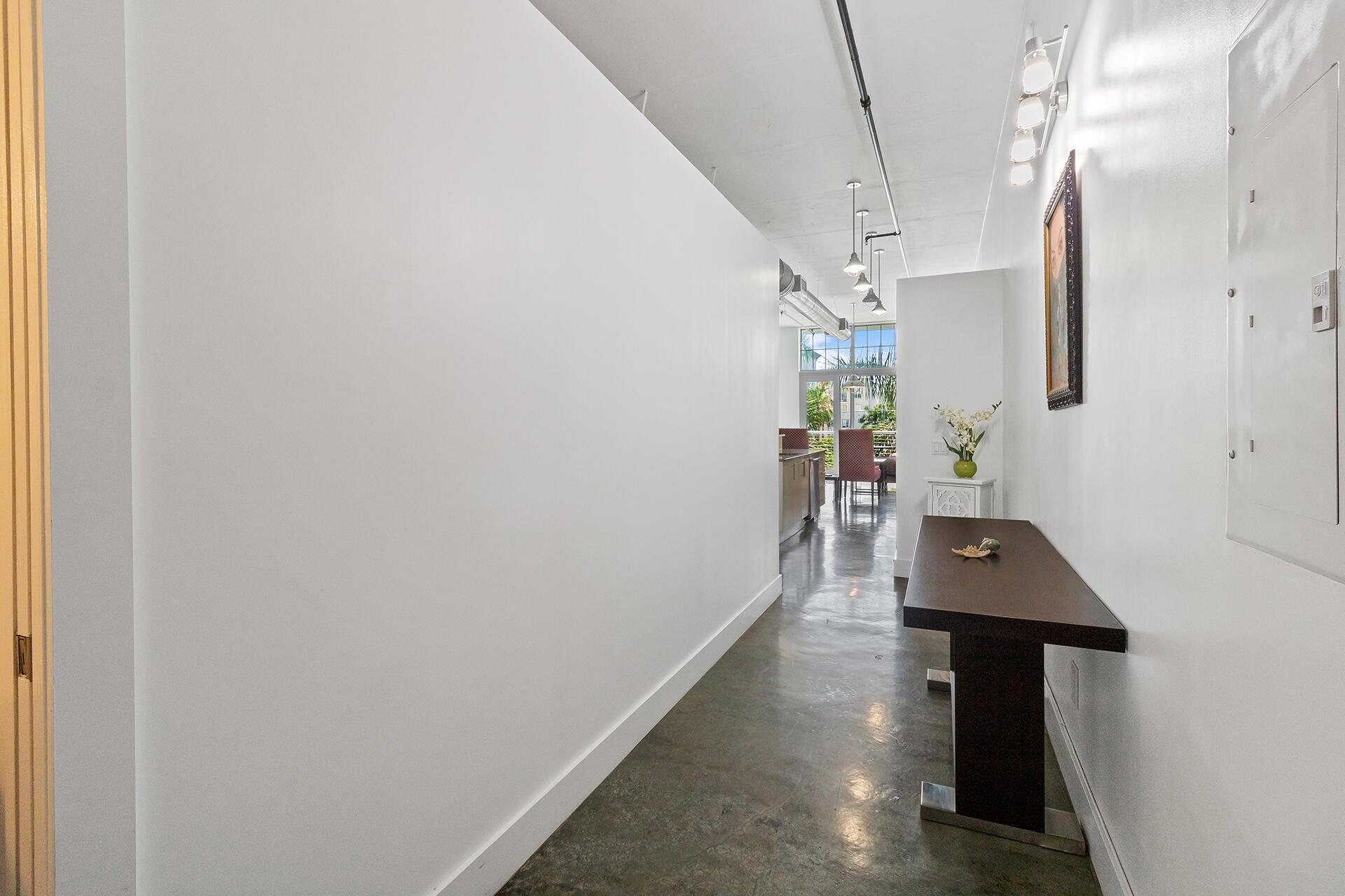 180 NE 4th Avenue 308