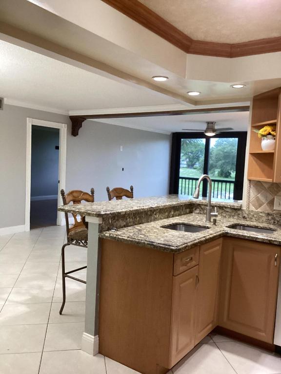 5260 NW 2nd Avenue 201