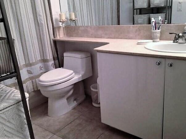 233 S Federal Highway Uph16