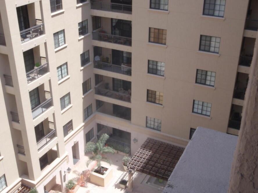 233 S Federal Highway Uph16