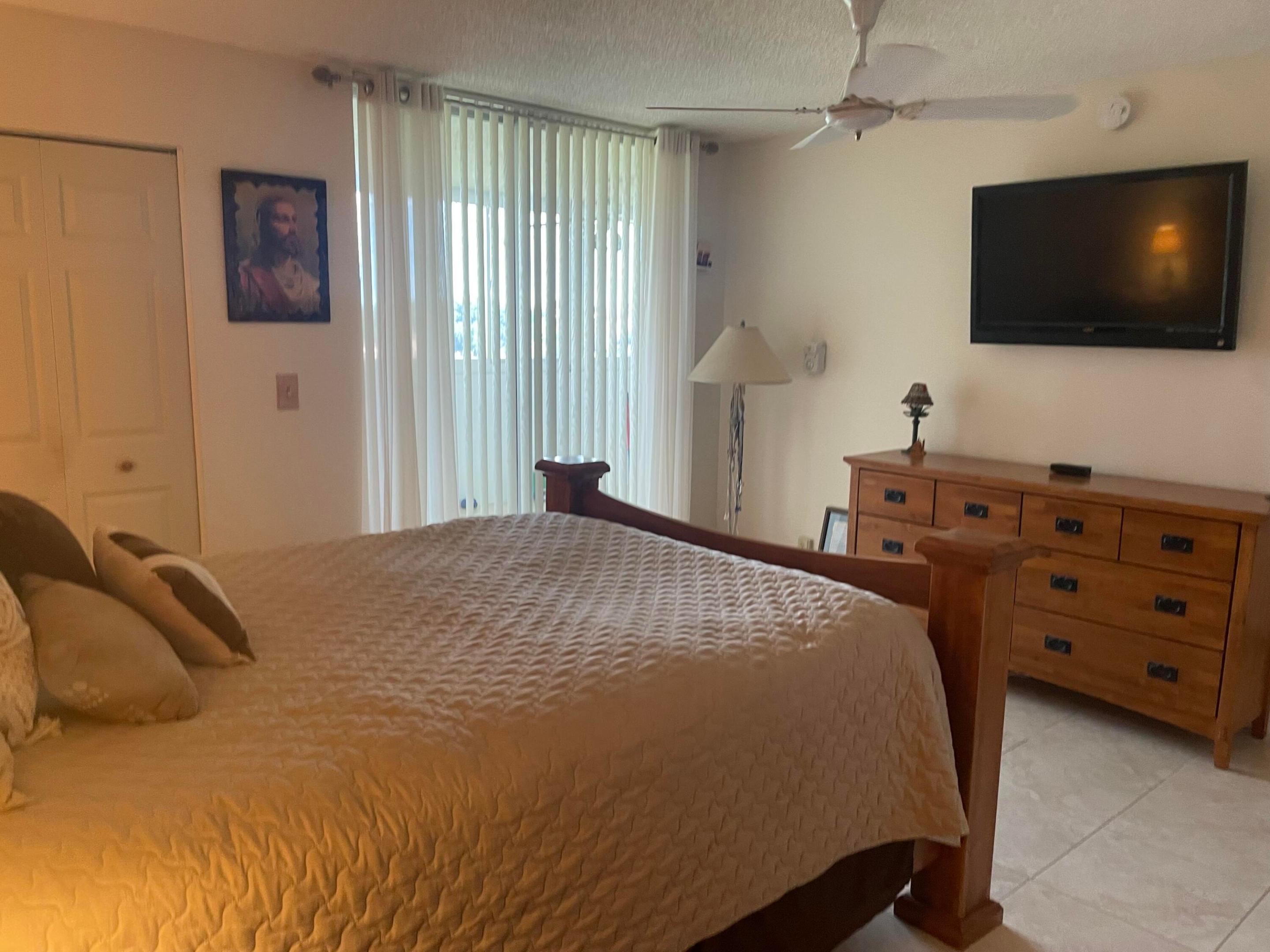 370 NW 76th Avenue 405