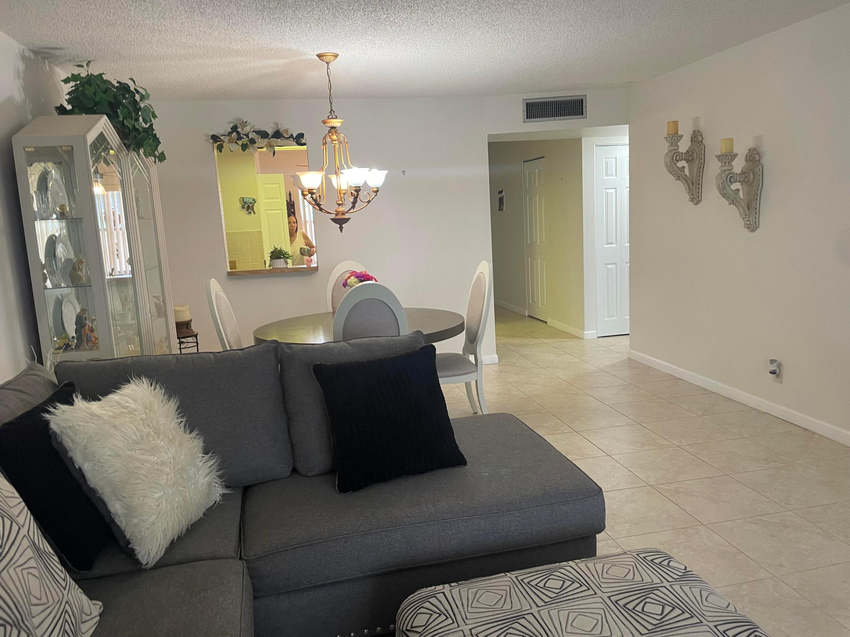 370 NW 76th Avenue 405