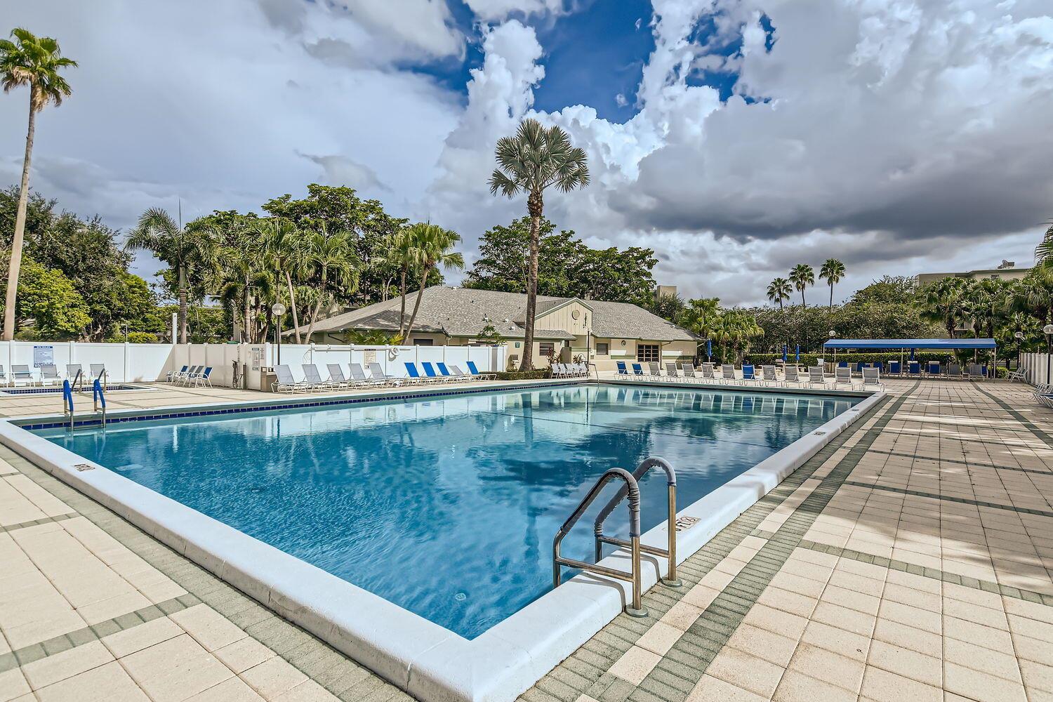 2238 N Cypress Bend Drive 302