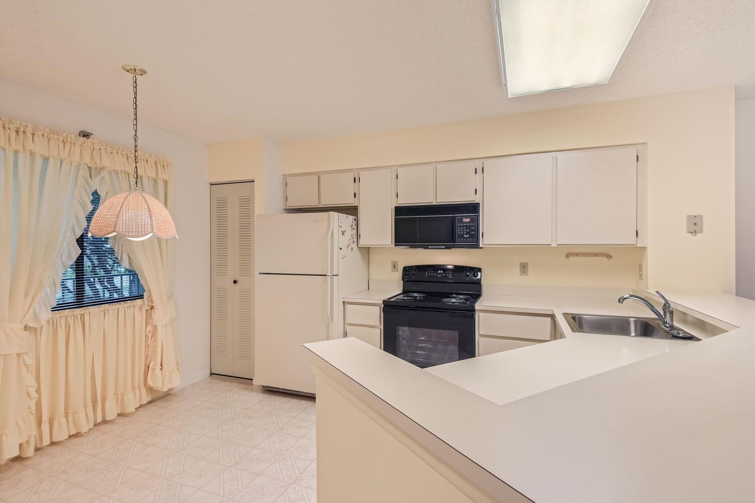 2238 N Cypress Bend Drive 302