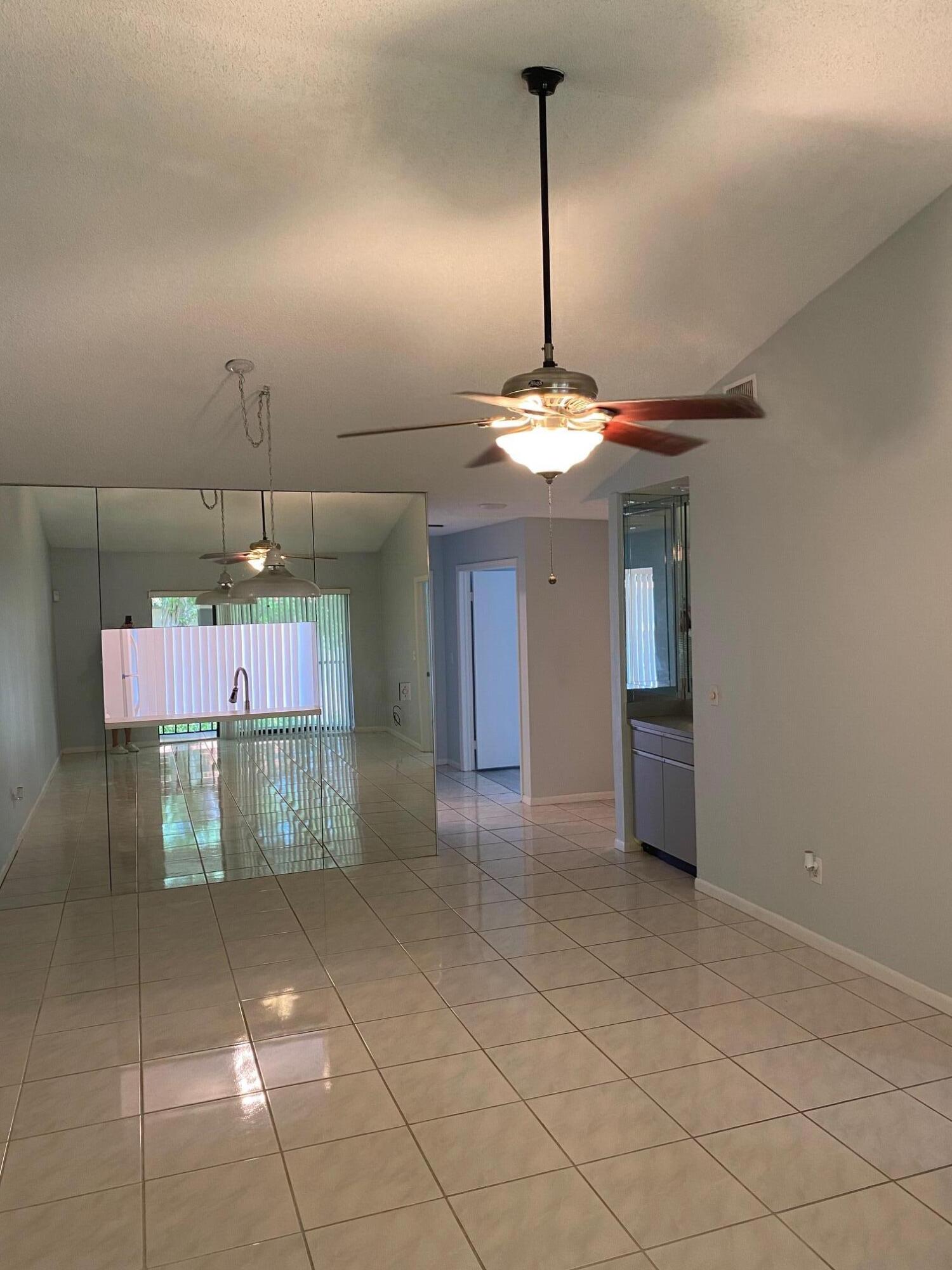 300 E Club Circle 205, Boca Raton Unit: 205