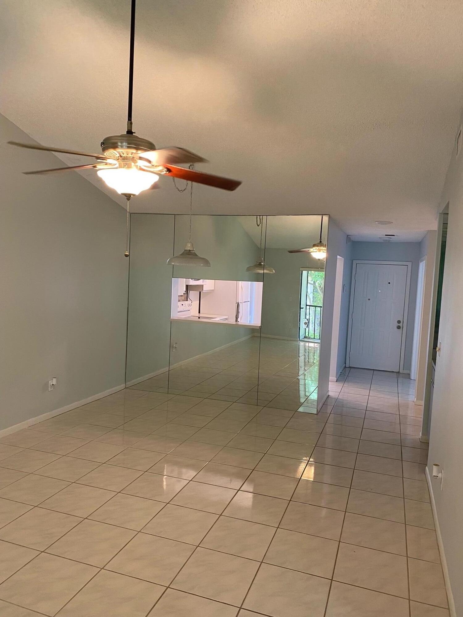 300 E Club Circle 205, Boca Raton Unit: 205