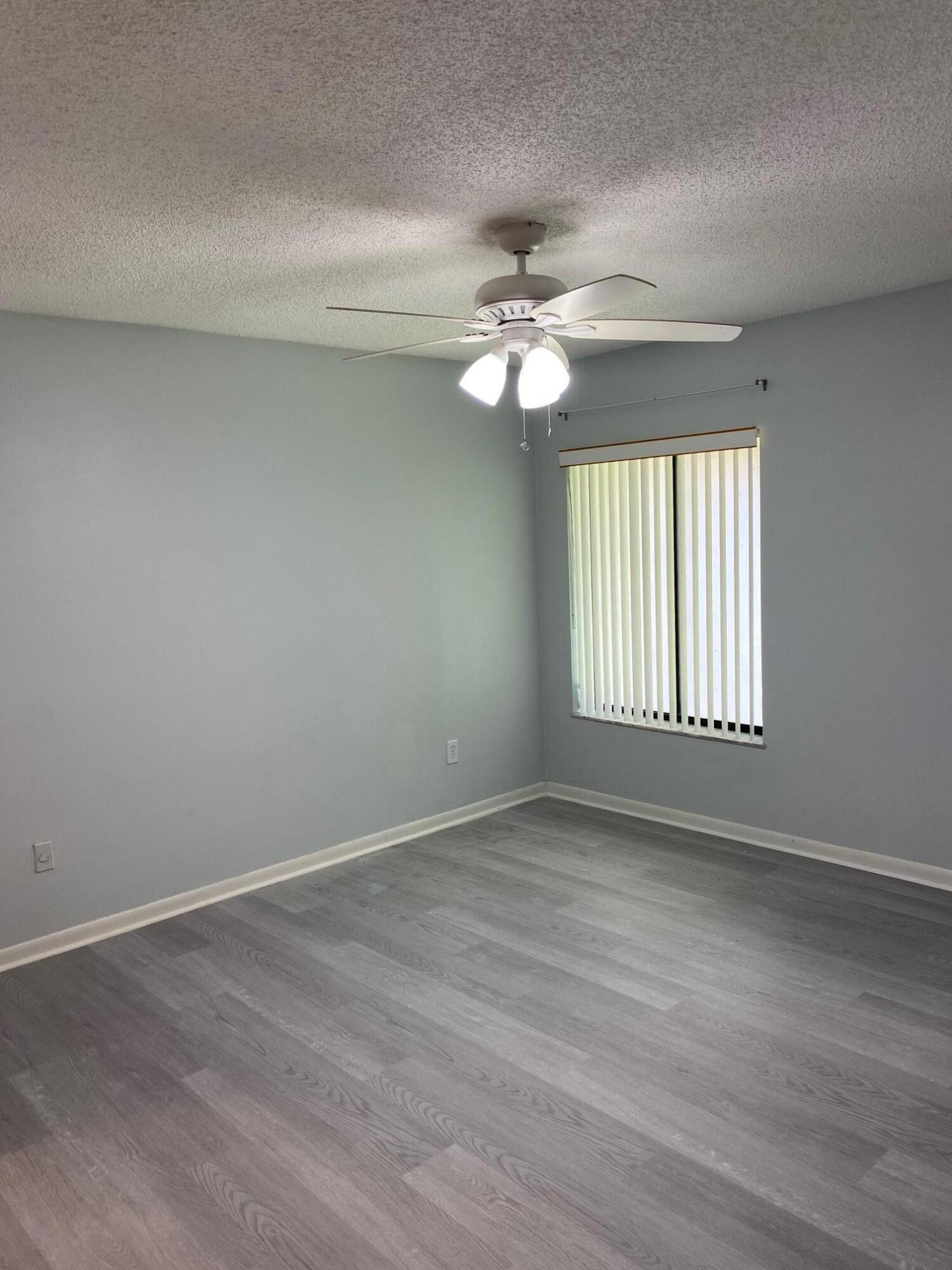 300 E Club Circle 205, Boca Raton Unit: 205