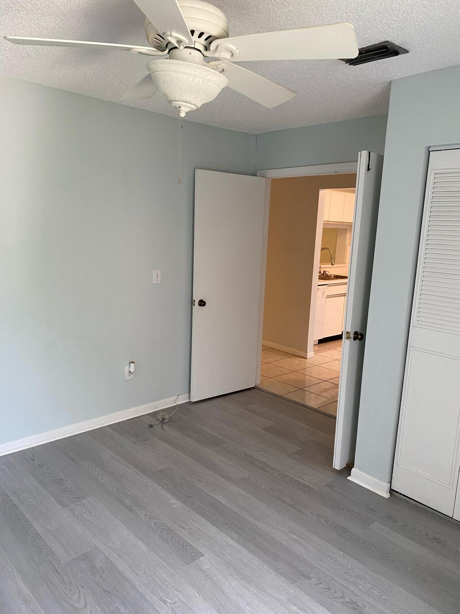 300 E Club Circle 205, Boca Raton Unit: 205