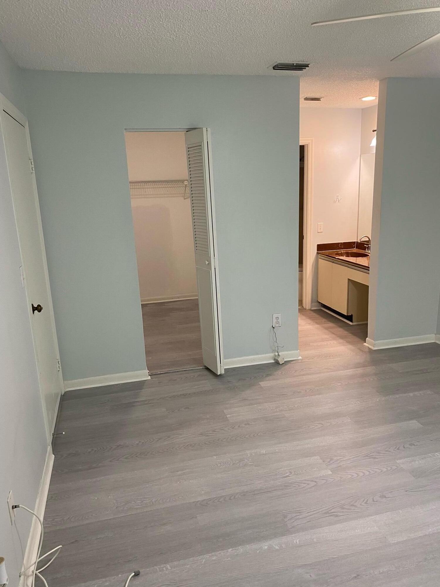 300 E Club Circle 205, Boca Raton Unit: 205