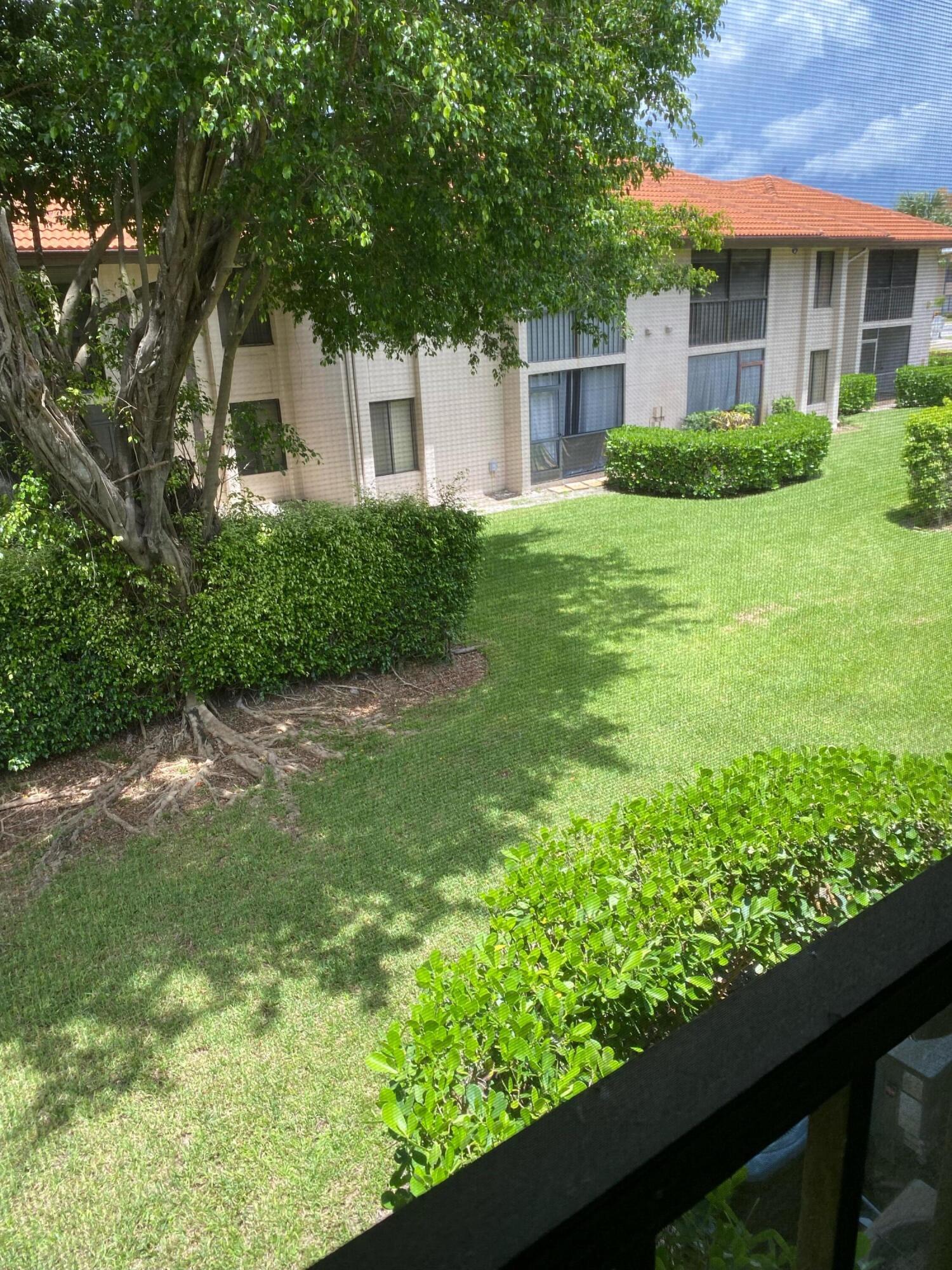 300 E Club Circle 205, Boca Raton Unit: 205
