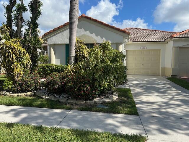 6114 Heliconia Road