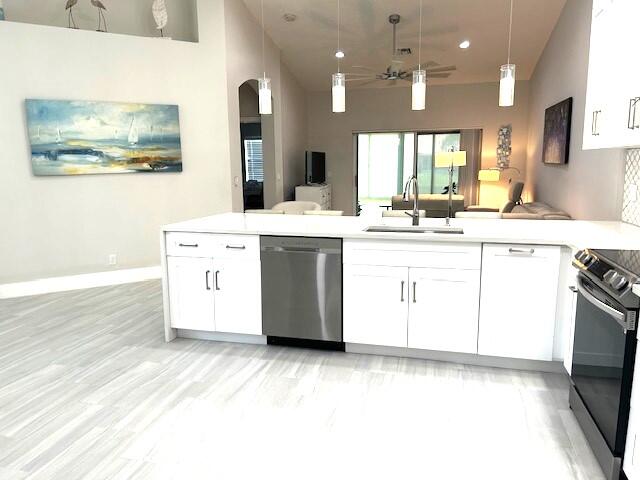 6114 Heliconia Road