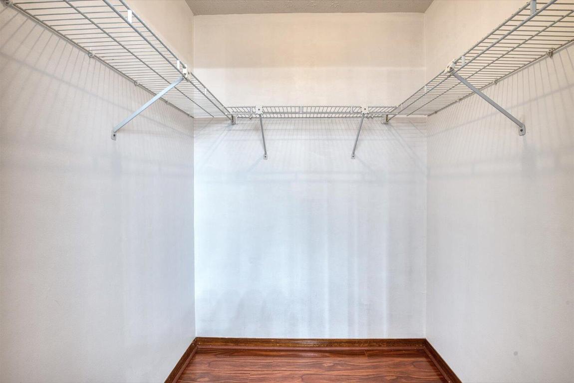 1662 SW Airoso Boulevard