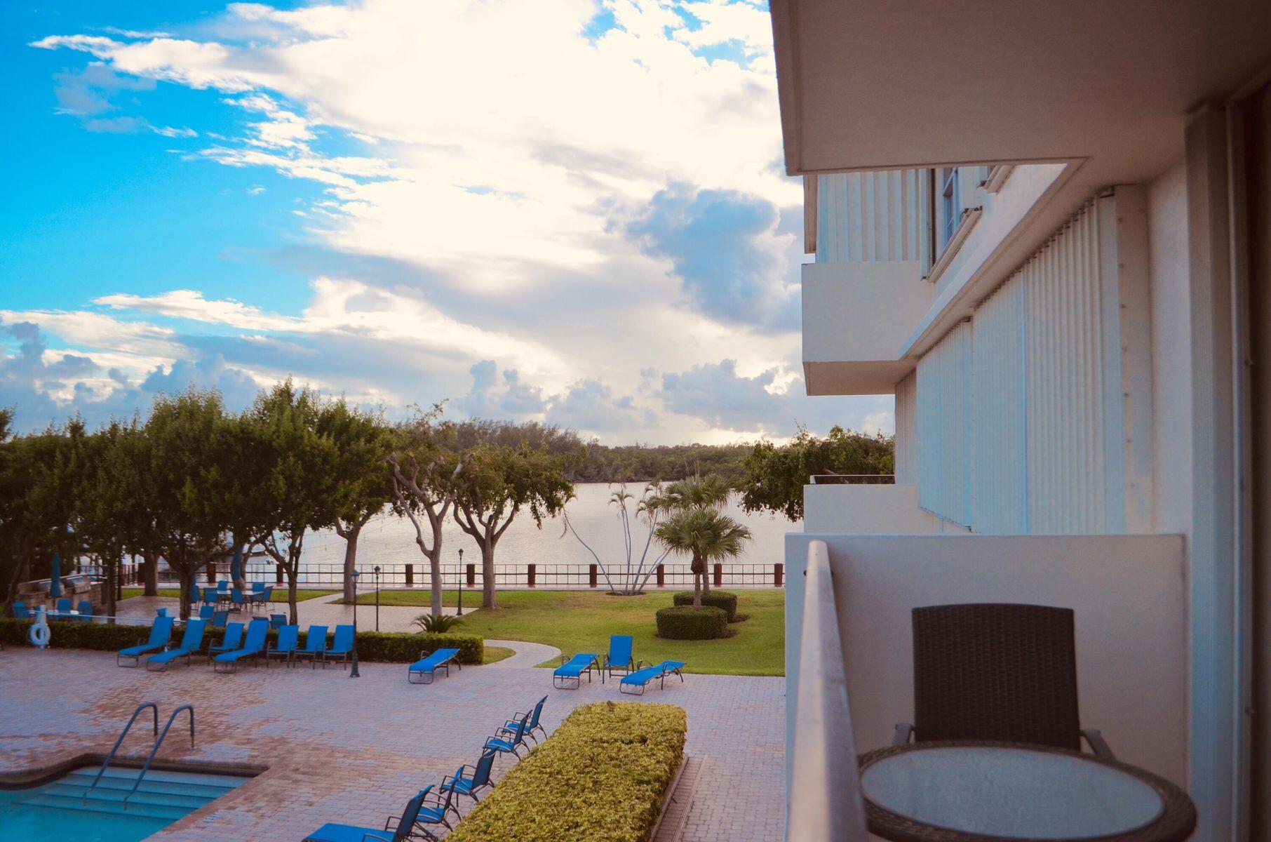 2121 N Ocean Boulevard 207