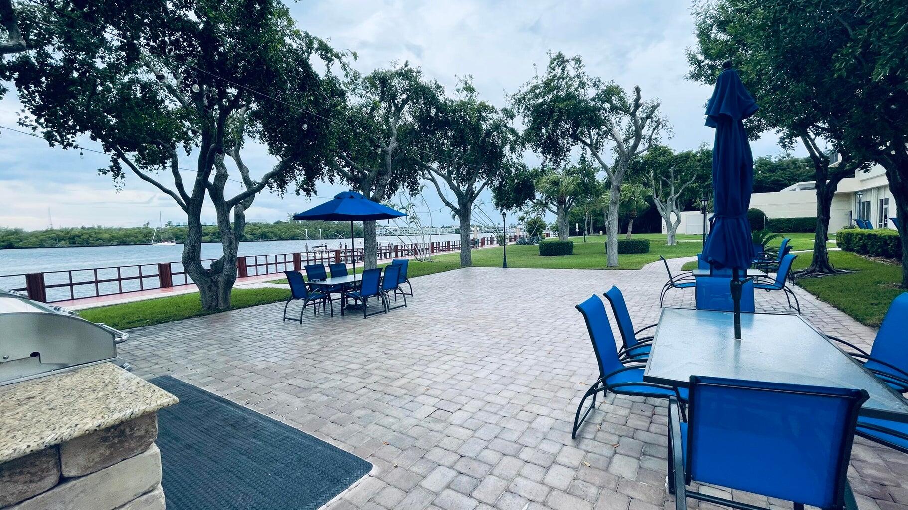 2121 N Ocean Boulevard 207